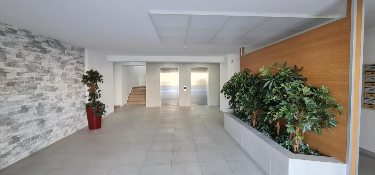 Studio Spatios,Intim+ Loc Parcare Propriu,Vedere Panoramica,Utilat De Lux Boekarest Buitenkant foto